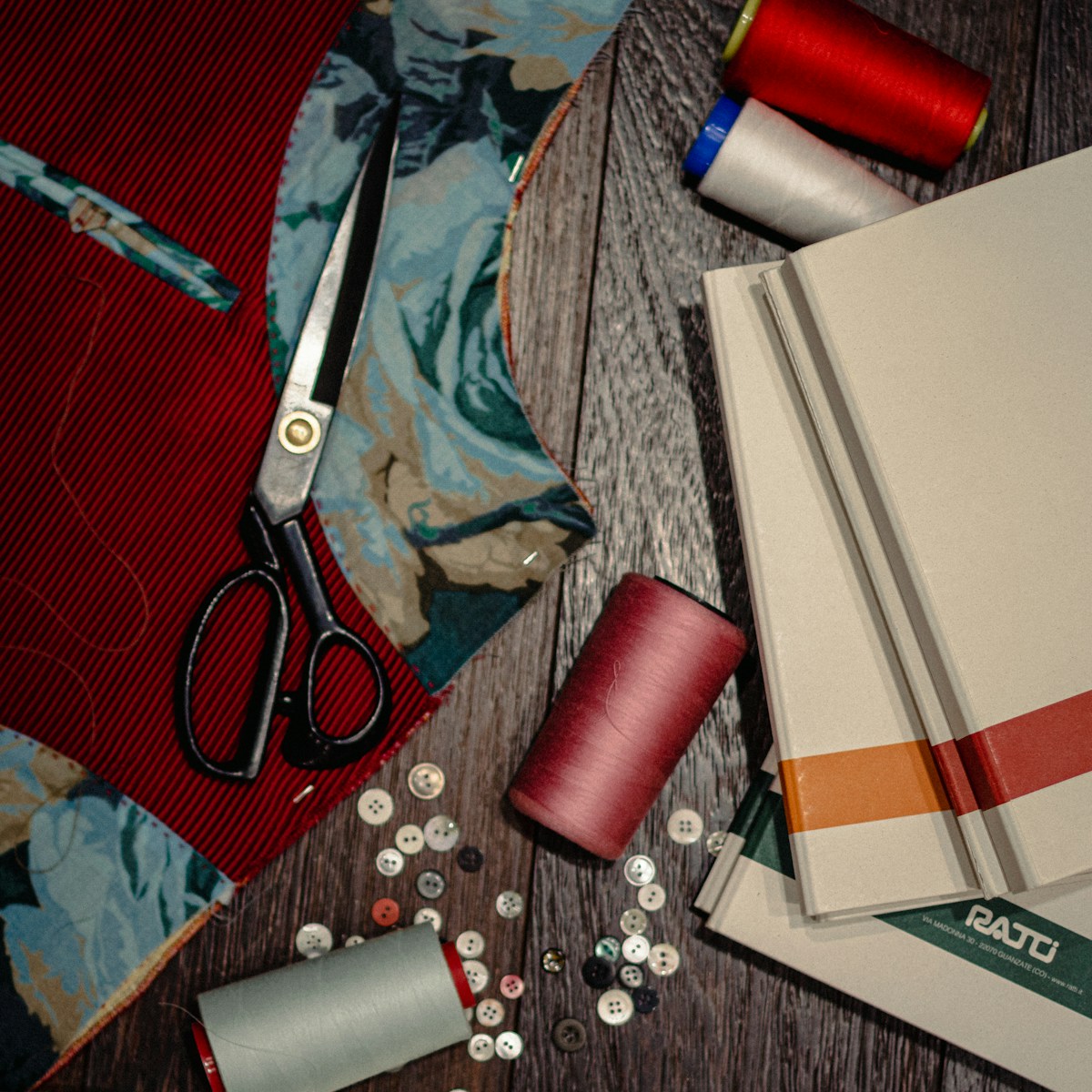 Dettaglio accessori e materiali premium